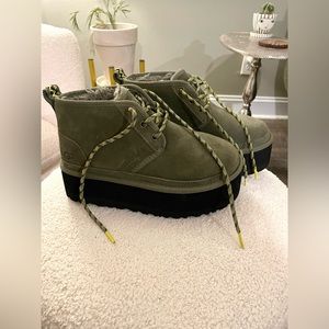 UGG Neumel Heritage Platform Boot